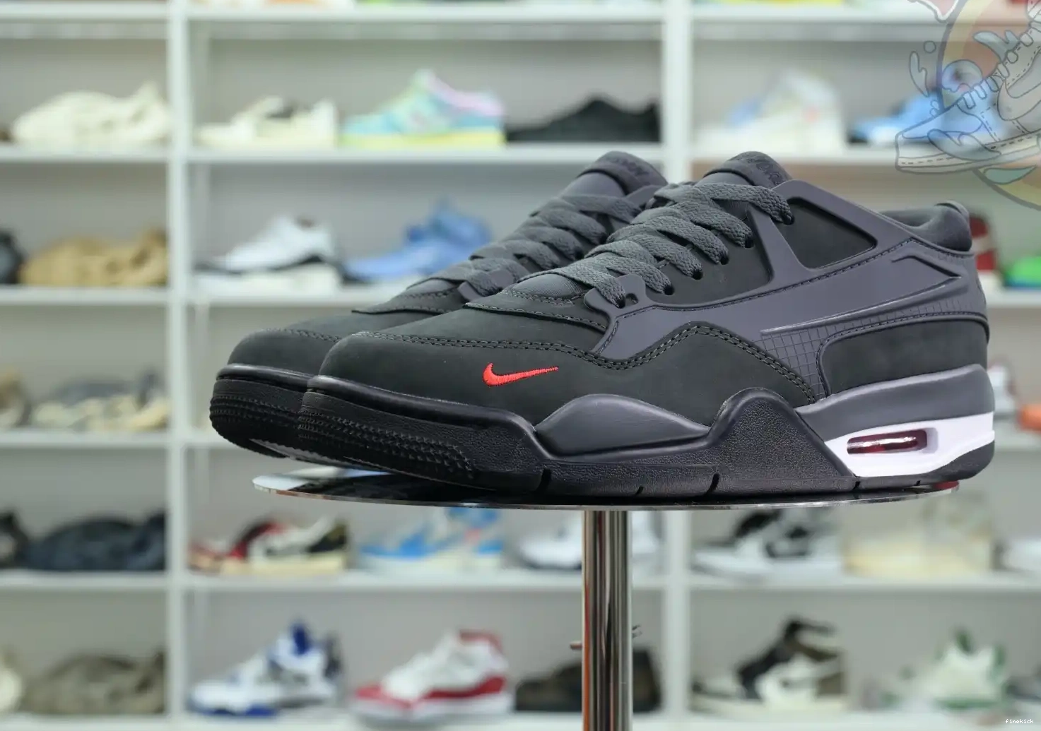 Nigel Air SP Jordan 4 RM Sylvester “Anthracite” x Jordan 0526